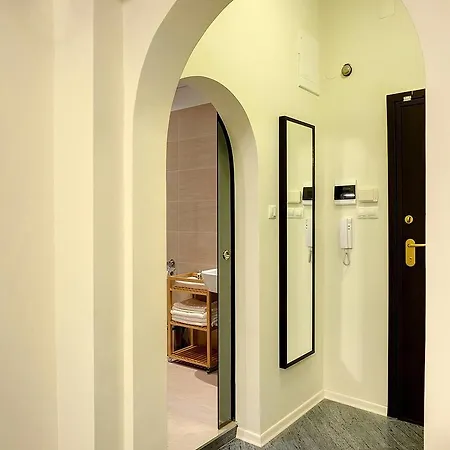 House דירה