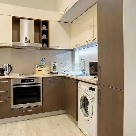Апартаменты House